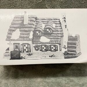 Department 56 The Christmas Carol Cottage